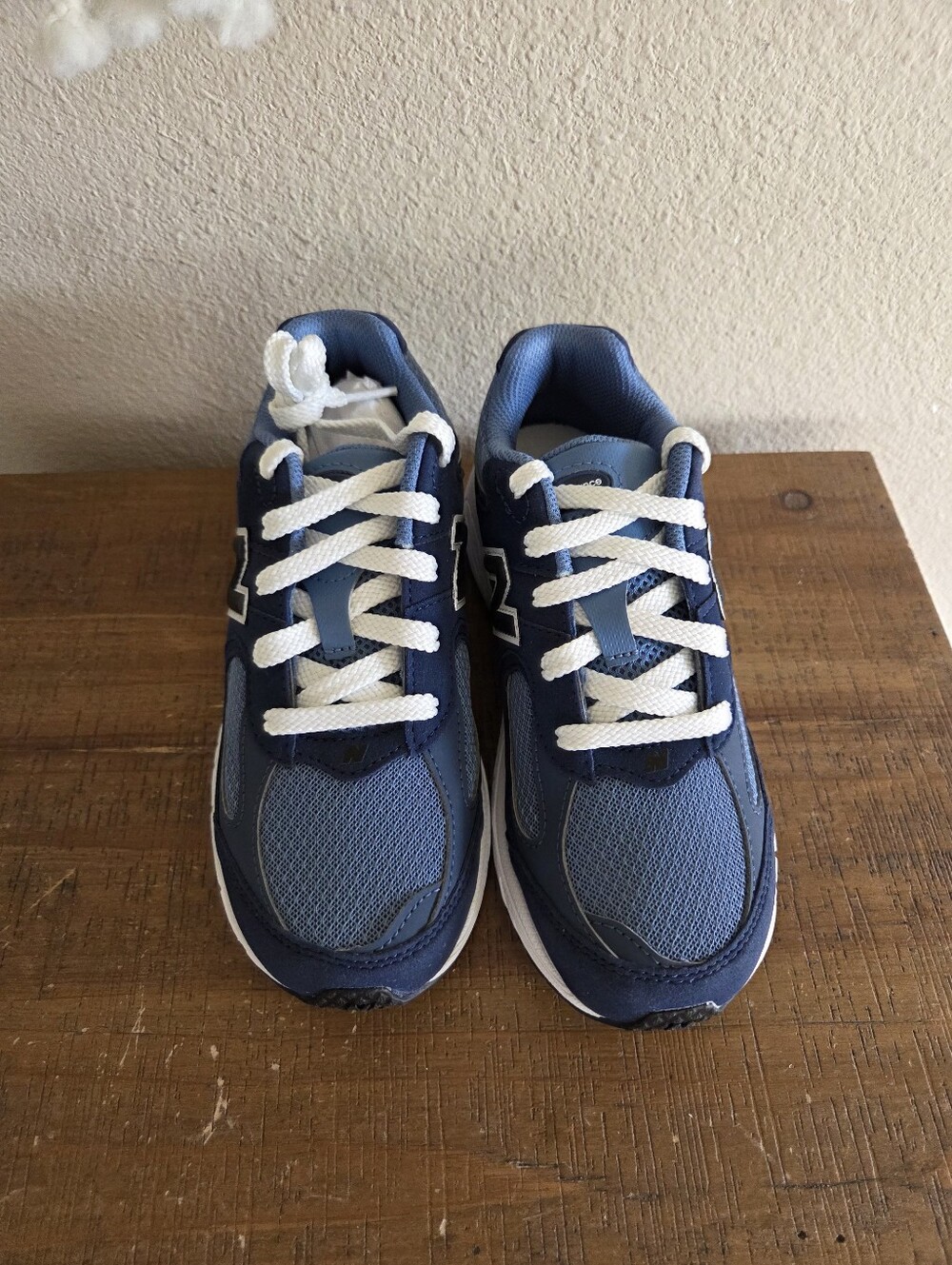 New Balance Kids Blue Preschool 2002 Lace Shoes Size 3 NWT - Picture 2 of 10